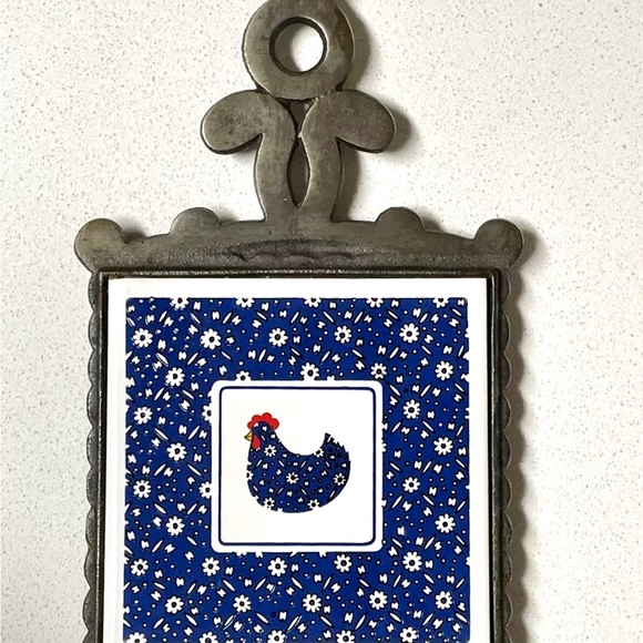 Vintage Cast Iron Trivet Ceramic Tile Hot Plate, Country Decor, Rooster/Chicken - Picture 2 of 6